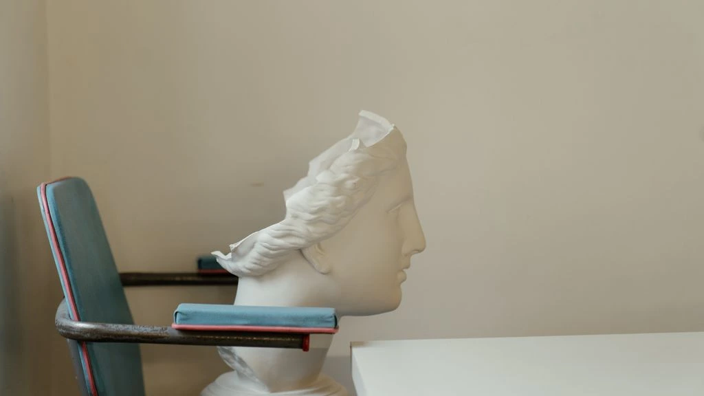 Gallery and atelier private viewing